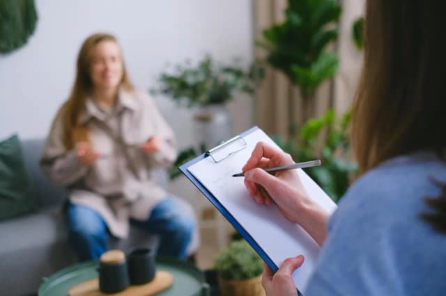 Droga do trzeźwości – jak wybrać odpowiedni ośrodek terapii uzależnień? Droga do trzeźwości – jak wybrać odpowiedni ośrodek terapii uzależnień?