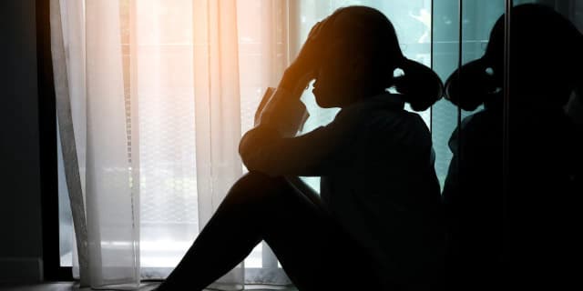 Czy przy depresji się chudnie? Zaskakujące skutki dla wagi i apetytu Czy przy depresji się chudnie? Zaskakujące skutki dla wagi i apetytu