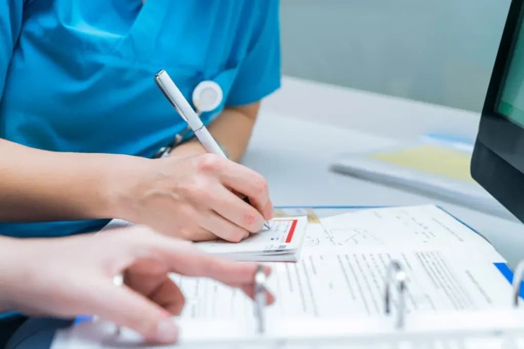 Na jakie leki pielęgniarka może wypisać receptę? Odkryj ograniczenia i możliwości Na jakie leki pielęgniarka może wypisać receptę? Odkryj ograniczenia i możliwości